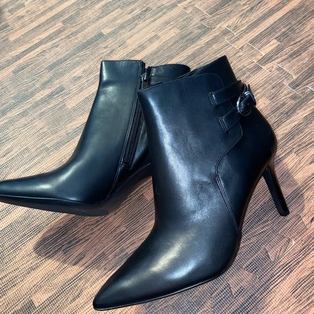 NWT naturalizer booties - Picture 4 of 8